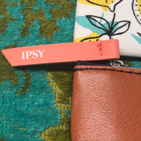 Set of 3 Ipsy Bags - Picture 6 of 8